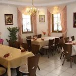 Herberg Weingut Gaestehaus Derkum Ürzig