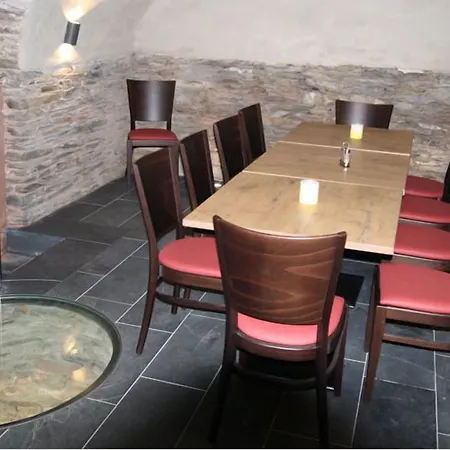 维哥特咖斯德可穆宾馆 3*