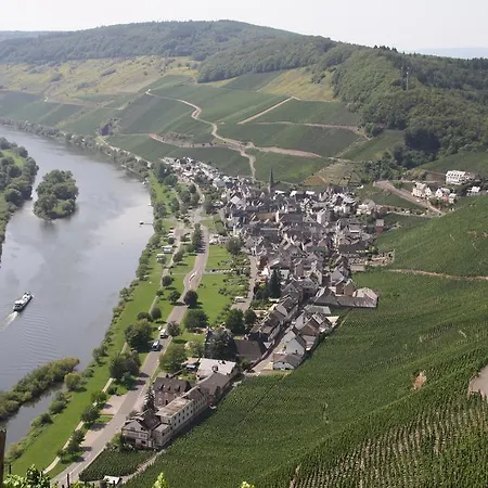 Weingut Gaestehaus Derkum