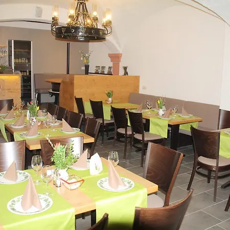 여관 Weingut Gaestehaus Derkum
