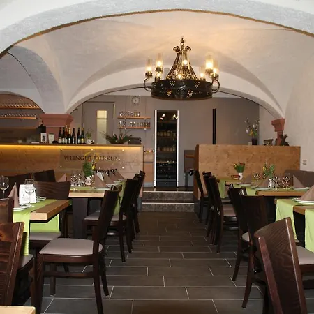 Zajazd Weingut Gaestehaus Derkum 3*