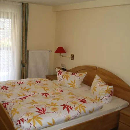Inn Weingut Gaestehaus Derkum 3*