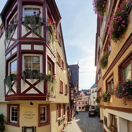 Weingut Gaestehaus Derkum 3*