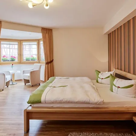 Weingut Gaestehaus Derkum Inn Uerzig