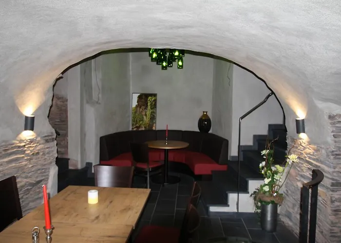 אורחן Weingut Gaestehaus Derkum 3*